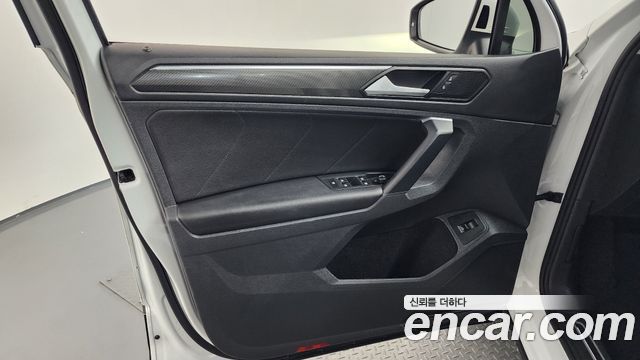Volkswagen Tiguan (II) 2.0 TDI 4Motion Prestige 2020 — фото 24