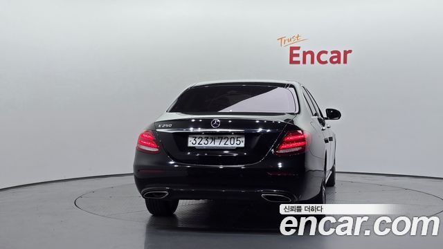 Mercedes-Benz E-Class (W213) E250 Avantgarde 2020 — фото 4
