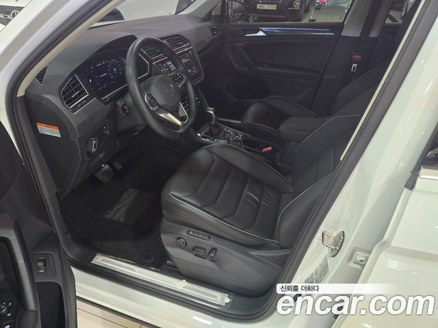 Volkswagen Tiguan (II) 2.0 TDI Prestige 2023 — фото 16
