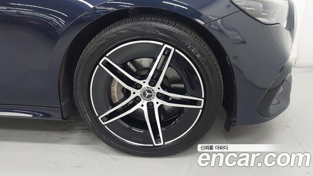 Mercedes-Benz E-Class (W214) E300 4MATIC AMG Line 2024 — фото 5