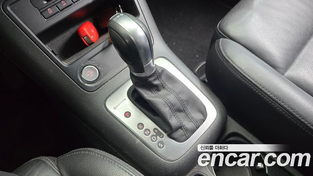 Volkswagen Tiguan 2.0 TDI Comfort 5N 2015 — фото 9