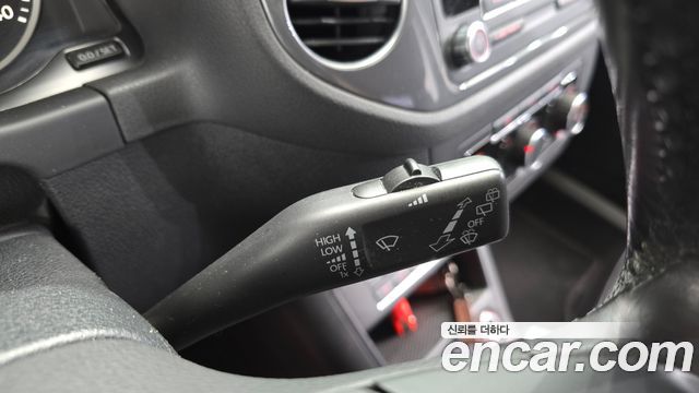 Volkswagen Tiguan 2.0 TDI Comfort 5N 2015 — фото 19