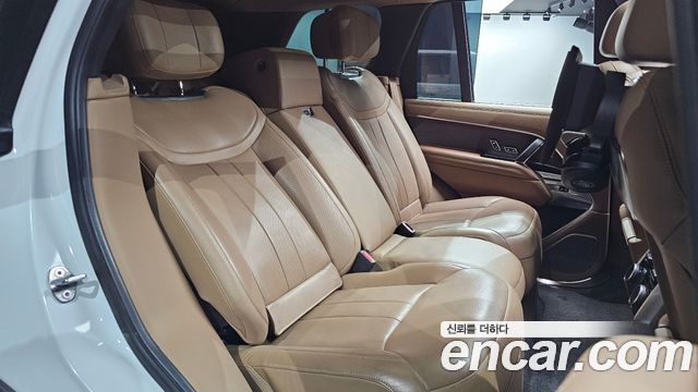 Land Rover Range Rover (V) P530 Autobiography 2023 — фото 11