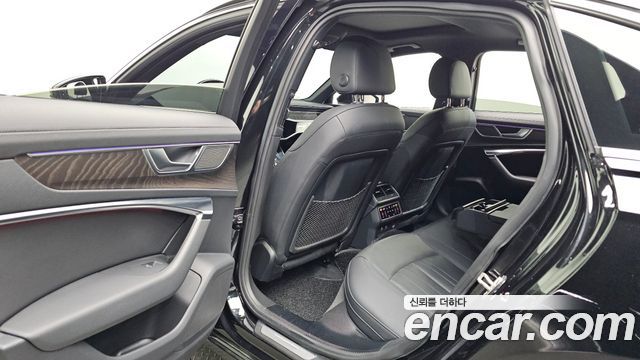 Audi A6 (C8) 45 TFSI Premium 2023 — фото 11