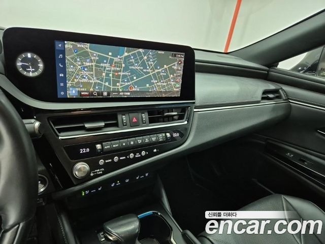 Lexus ES300h (VII) Luxury 2023 — фото 9