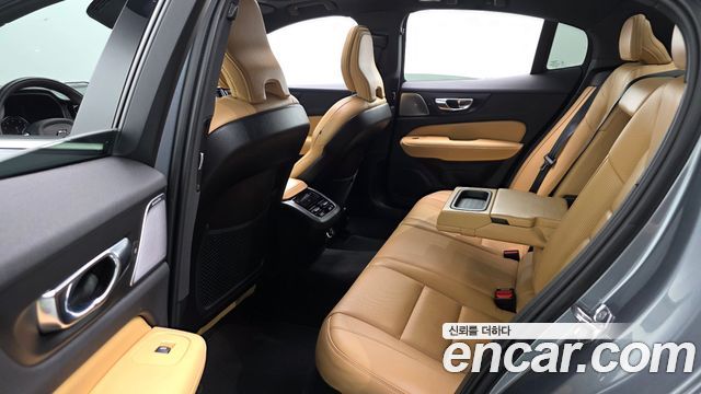 Volvo S60 (III) T5 Inscroption 2020 — фото 11