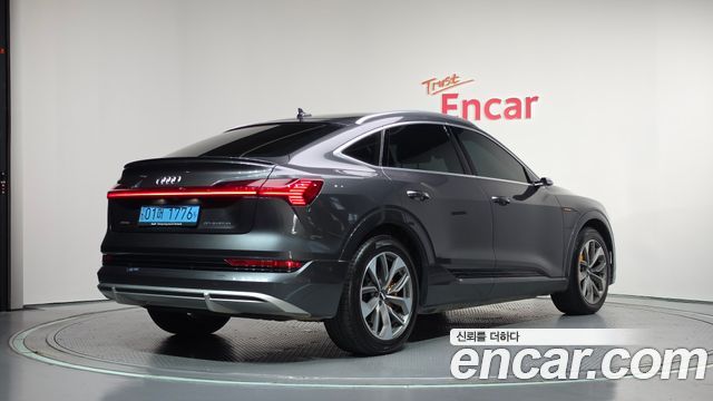 Audi e-tron 55 Quattro Sportback 2022 — фото 2