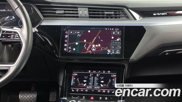 Audi e-tron 55 Quattro Sportback 2022 — фото 14