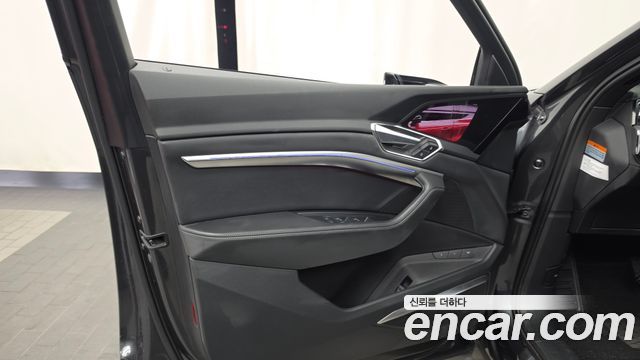 Audi e-tron 55 Quattro Sportback 2022 — фото 24
