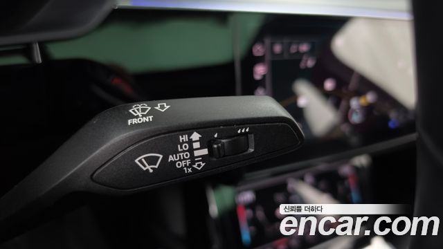 Audi e-tron 55 Quattro Sportback 2022 — фото 28