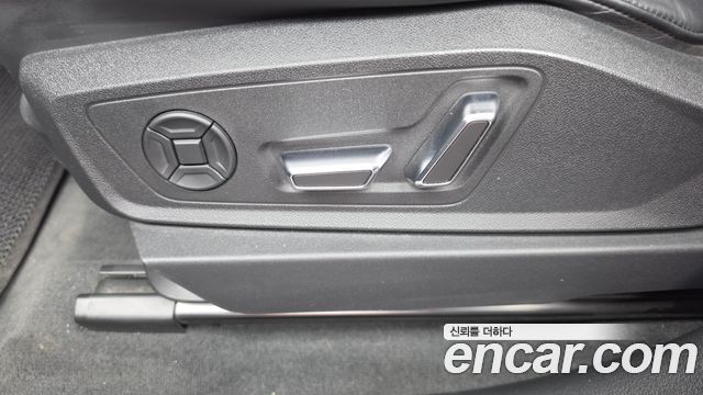Audi e-tron 55 Quattro Sportback 2022 — фото 32