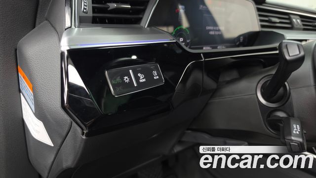 Audi e-tron 55 Quattro Sportback 2022 — фото 33