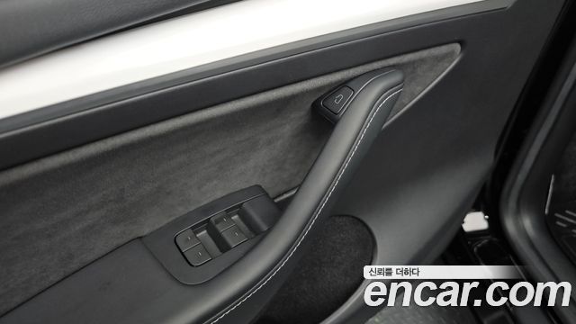 Tesla Model Y RWD 2024 — фото 19