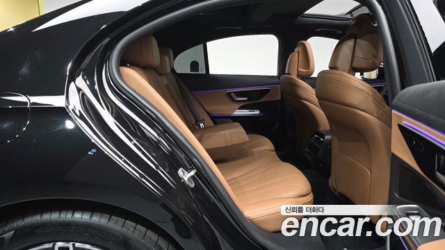 Mercedes-Benz E-Class (W214) E200 AMG Line 2026 — фото 11