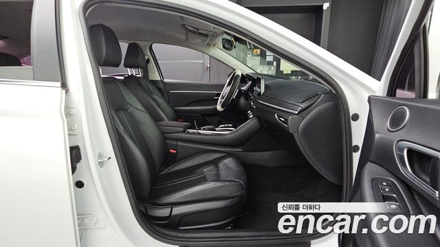 Hyundai Sonata (DN8) 2.0 Premium 2020 — фото 12