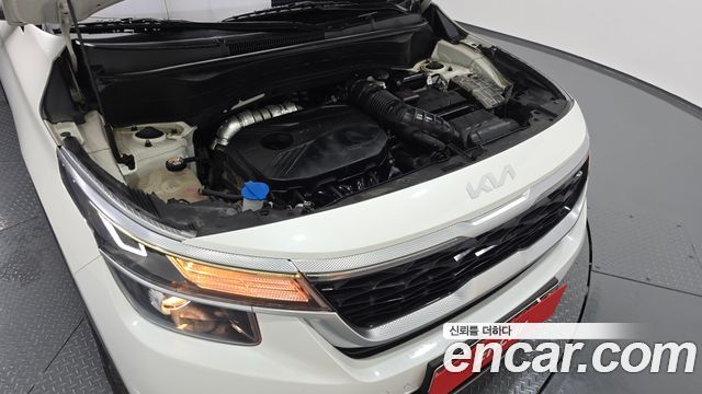 Kia Seltos Gasoline 1.6 Turbo 4WD Prestige 2023 — фото 6