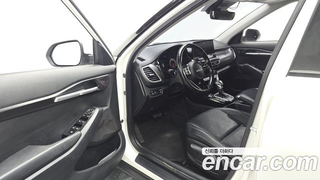 Kia Seltos Gasoline 1.6 Turbo 4WD Prestige 2023 — фото 10