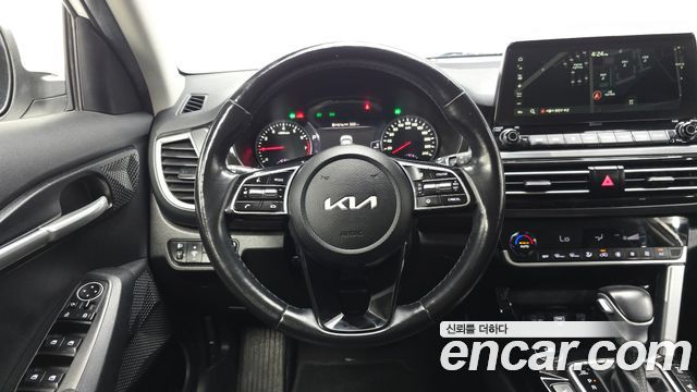 Kia Seltos Gasoline 1.6 Turbo 4WD Prestige 2023 — фото 13