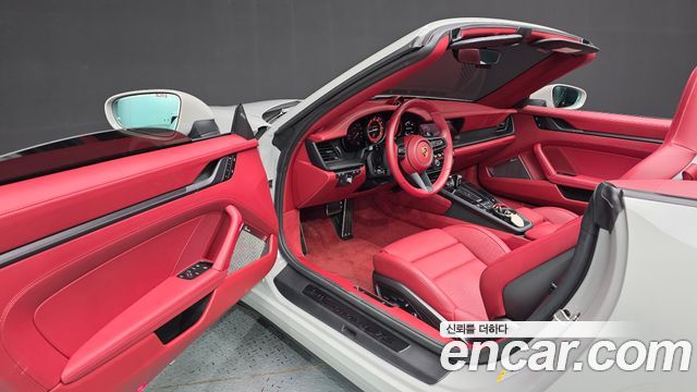 Porsche 911 (992) Carrera 4 GTS Cabriolet 2024 — фото 10