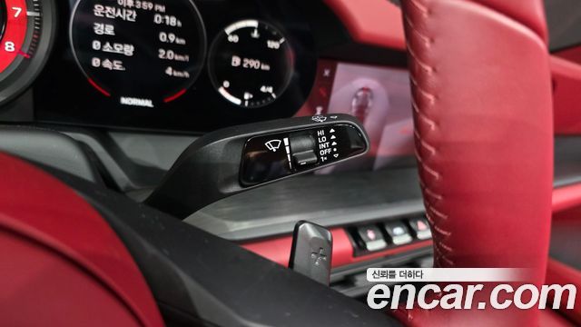 Porsche 911 (992) Carrera 4 GTS Cabriolet 2024 — фото 23