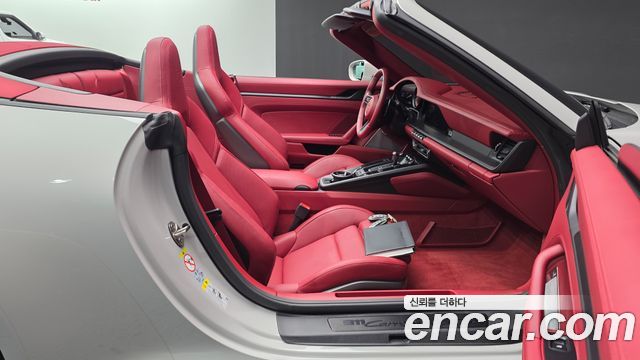 Porsche 911 (992) Carrera 4 GTS Cabriolet 2024 — фото 32