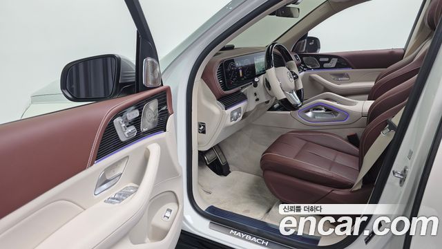 Mercedes-Benz GLS-Class (X167) Maybach GLS600 4MATIC 2023 — фото 13