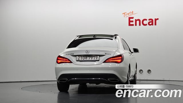 Mercedes-Benz CLA-Class (C117) CLA250 4MATIC 2018 — фото 4