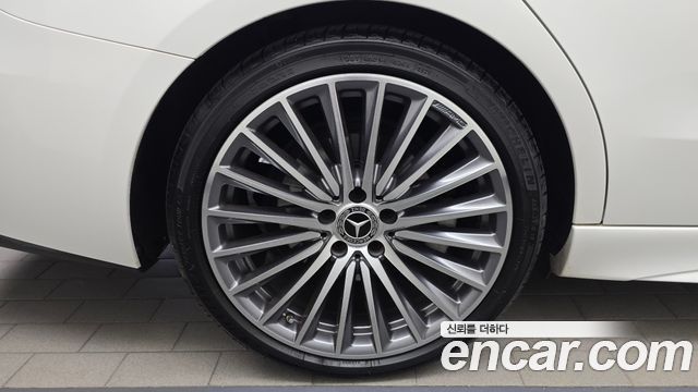 Mercedes-Benz C-Class (W206) C300 4MATIC AMG Line 2023 — фото 5