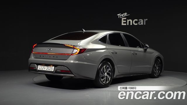 Hyundai Sonata Hybrid (DN8) Modern 2022 — фото 2