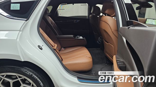 Genesis G80 (RG3) Gasoline 2.5 Turbo AWD 2024 — фото 11