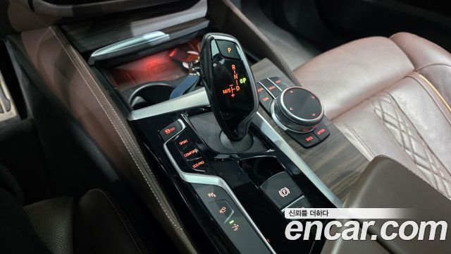 BMW 6 Series GT (G32) 620d xDrive M Sport 2020 — фото 9