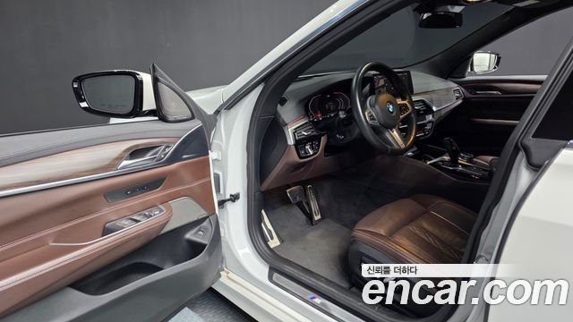 BMW 6 Series GT (G32) 620d xDrive M Sport 2020 — фото 10