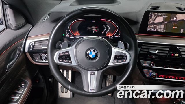 BMW 6 Series GT (G32) 620d xDrive M Sport 2020 — фото 13