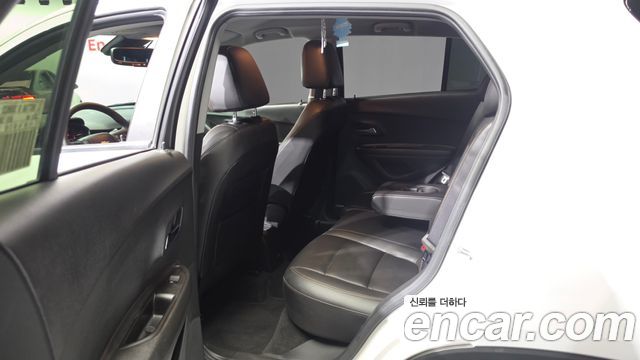 Chevrolet Trax 1.4 Premier 2020 — фото 12