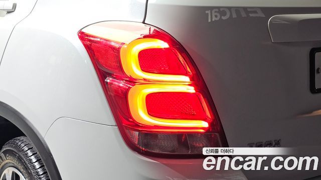 Chevrolet Trax 1.4 Premier 2020 — фото 23