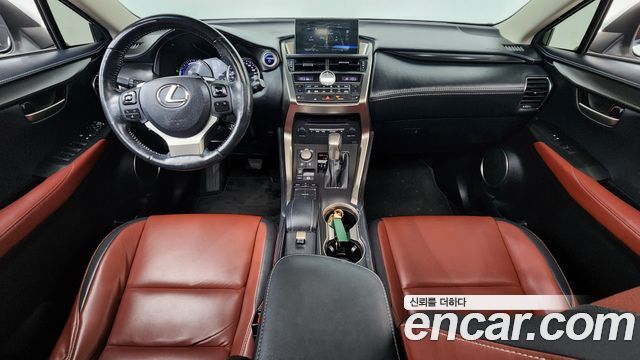 Lexus NX300h Supreme 2016 — фото 7