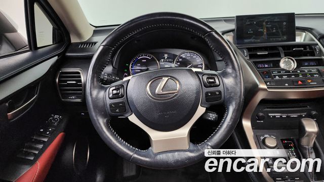 Lexus NX300h Supreme 2016 — фото 13