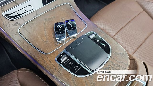 Mercedes-Benz E-Class (W213) E300e 4MATIC Exclusive 2021 — фото 12