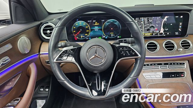 Mercedes-Benz E-Class (W213) E300e 4MATIC Exclusive 2021 — фото 14
