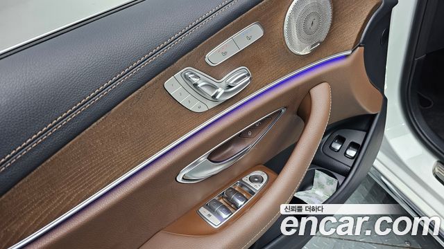 Mercedes-Benz E-Class (W213) E300e 4MATIC Exclusive 2021 — фото 30