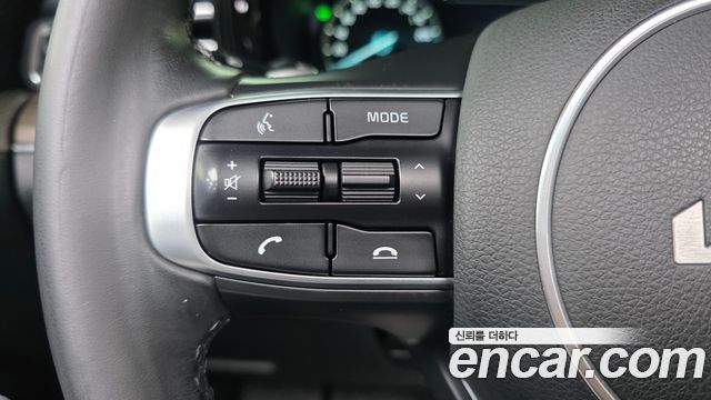 Kia K5 Hybrid (III) Signature 2022 — фото 33