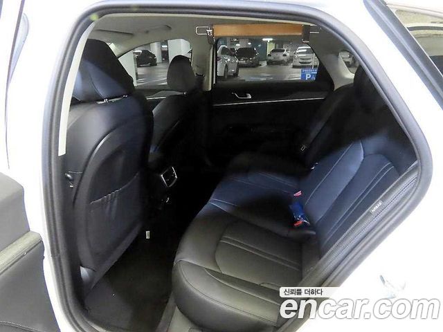 Kia K5 (III) 1.6 Turbo Noblesse 2025 — фото 10