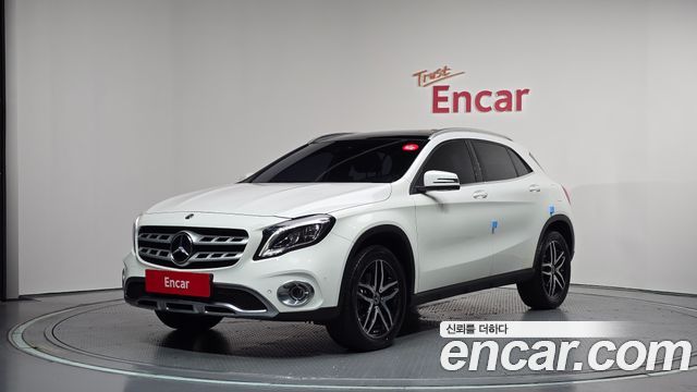 Mercedes-Benz GLA-Class (X156) GLA220 Premium