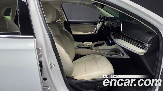 Hyundai Grandeur (IG) 2.5 Le Blanc 2023 — фото 11