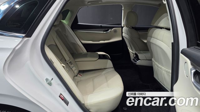 Hyundai Grandeur (IG) 2.5 Le Blanc 2023 — фото 12