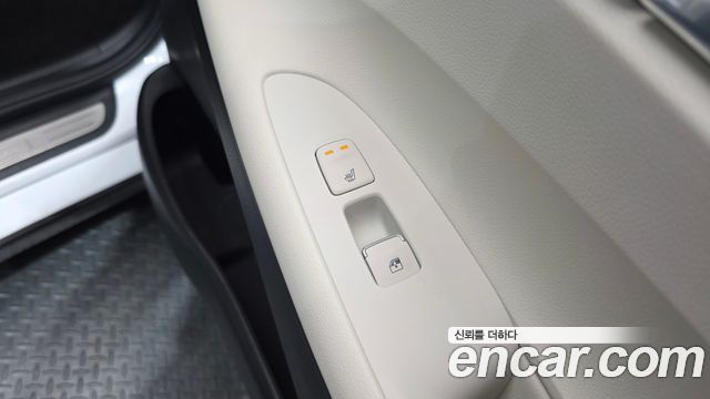 Hyundai Grandeur (IG) 2.5 Le Blanc 2023 — фото 19