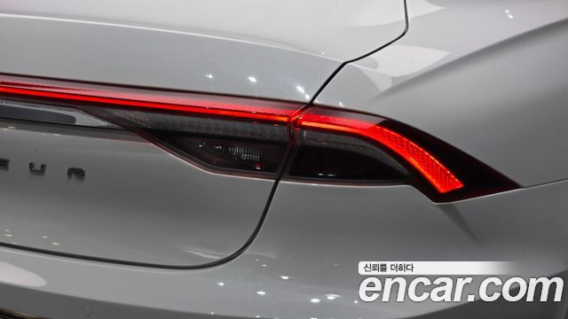 Hyundai Grandeur (IG) 2.5 Le Blanc 2023 — фото 23