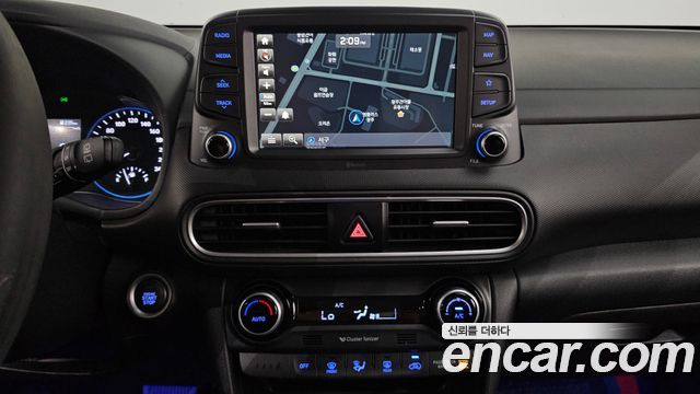Hyundai Kona Diesel 1.6 2WD Premium 2020 — фото 13