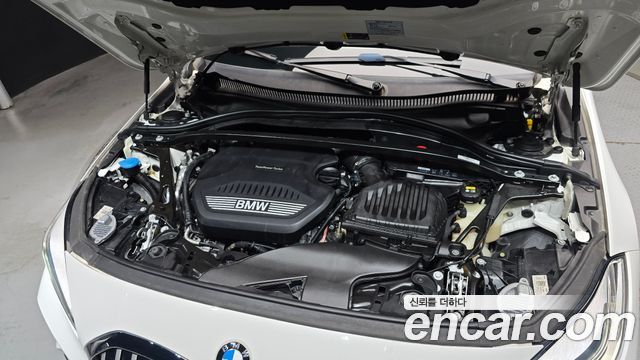 BMW 1 Series (F40) 118d M Sport 2021 — фото 6