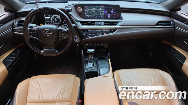 Lexus ES300h (VII) Luxury Plus 2019 — фото 7